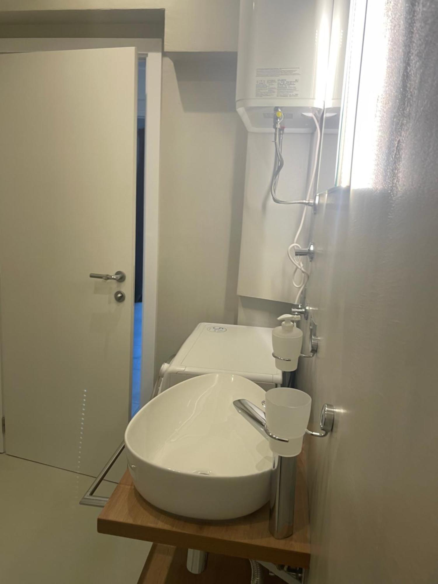 Family Village Apartment Vrh  Экстерьер фото